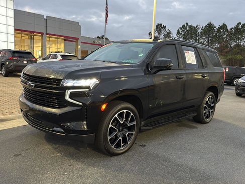 Used 2023 Chevrolet Tahoe RST w/ Luxury Package image 2