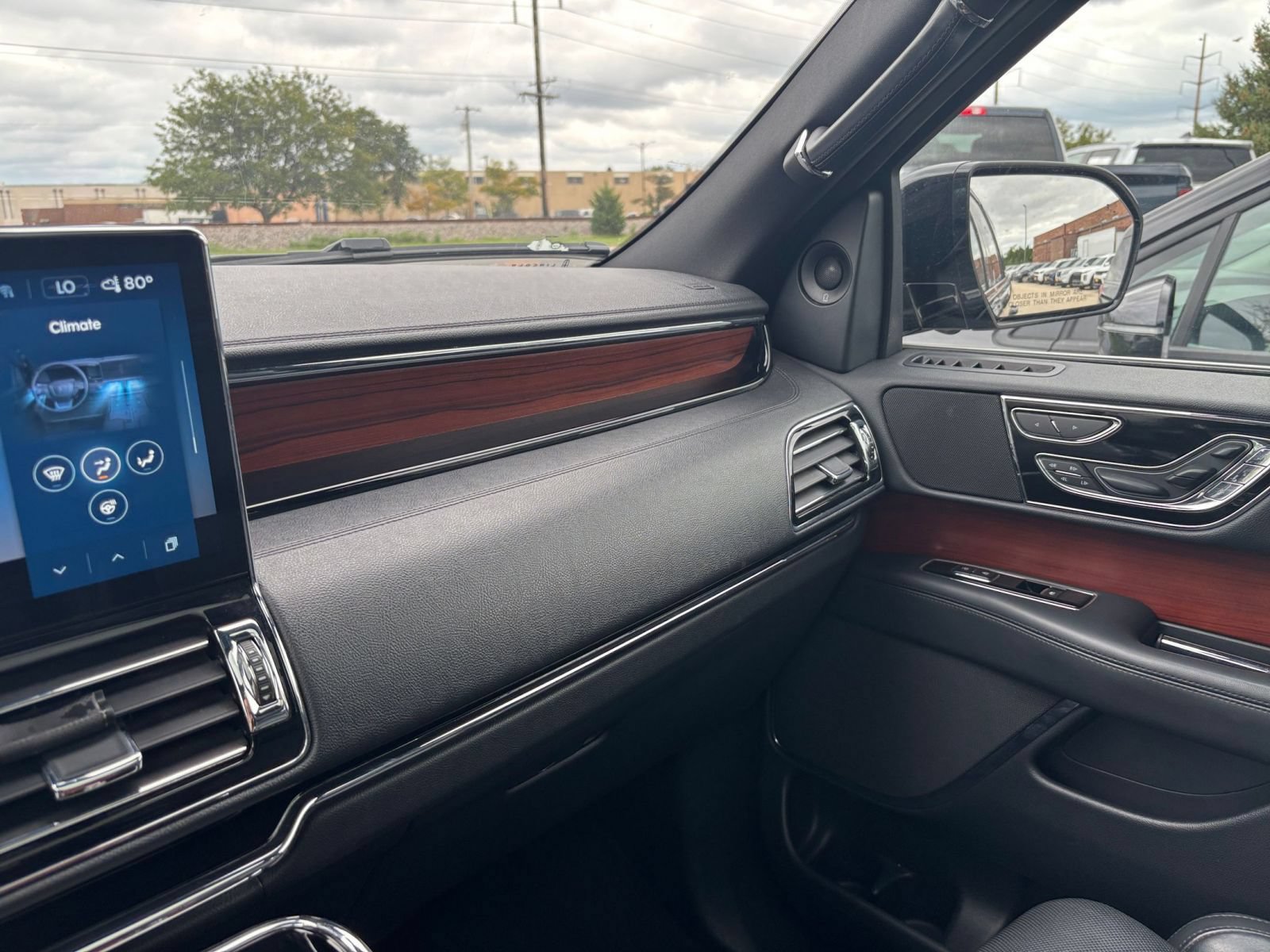 Used 2022 Lincoln Navigator Reserve RWD image 36