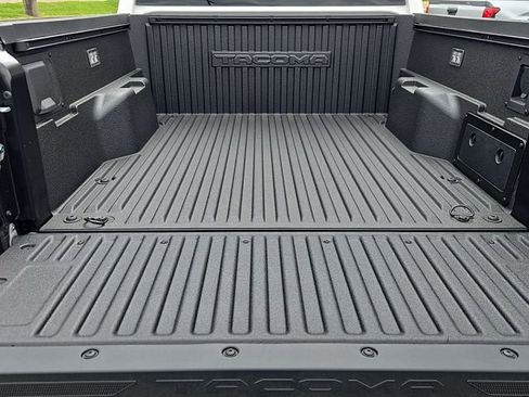New 2026 Toyota Tacoma TRD Off-Road AWD/4WD image 8