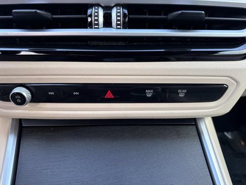 Used 2024 BMW 430i Convertible RWD image 26