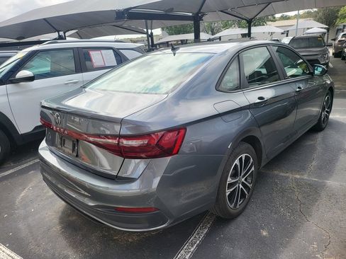 Used 2025 Volkswagen Jetta Sport FWD image 8