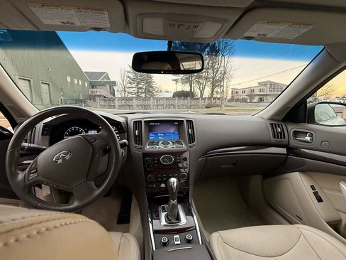 Used 2014 INFINITI Q60 Convertible w/ Premium Package image 30