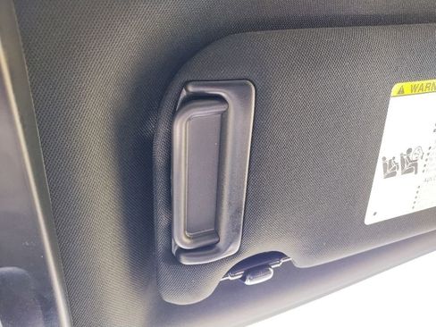 Used 2025 Toyota Camry SE FWD image 43