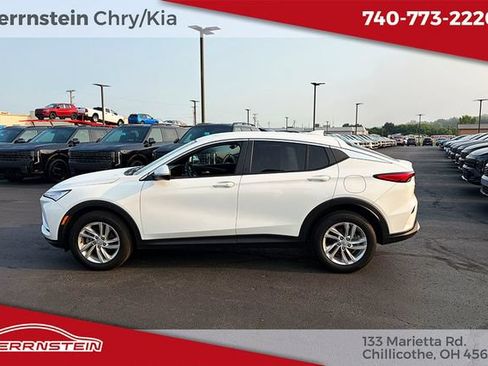 Used 2024 Buick Envista Preferred w/ Convenience I Package FWD image 4