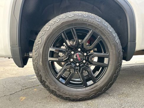 Used 2024 GMC Sierra 1500 Elevation w/ Elevation Premium Package image 18