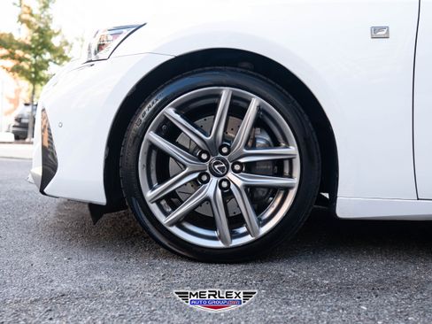 Used 2018 Lexus IS 300 F Sport w/ F Sport Package image 9