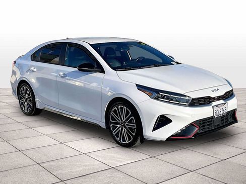 Used 2022 Kia Forte GT w/ GT Technology Package FWD image 2