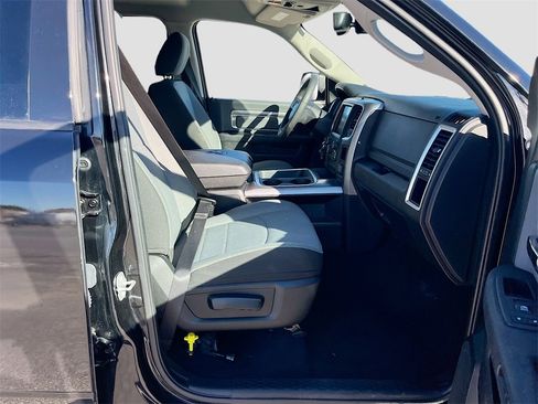 Used 2022 RAM 1500 Classic SLT w/ Electronics Group image 28