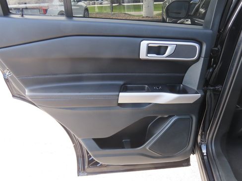 Certified 2023 Ford Explorer XLT w/ Equipment Group 202A RWD image 18