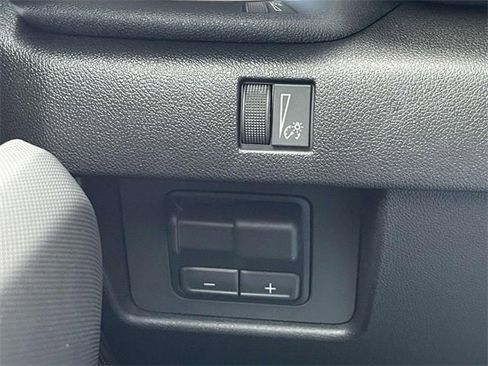 New 2026 GMC Canyon Elevation w/ Convenience Package image 16