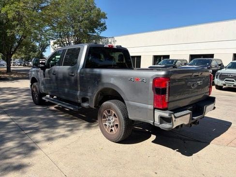 Used 2025 Ford F250 Lariat AWD/4WD image 3