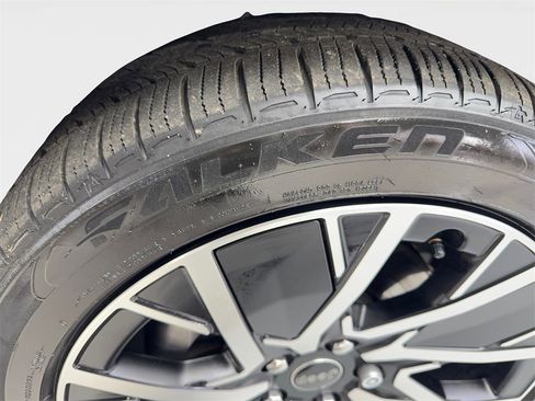 Used 2025 Jeep Wagoneer S Limited image 94