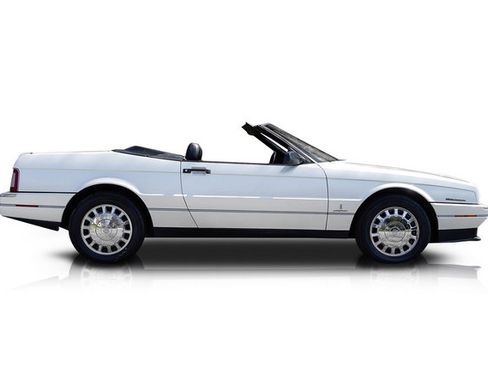 Used 1993 Cadillac Allante FWD image 2