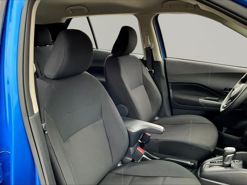 Certified 2025 Nissan Kicks Play S FWD image 28