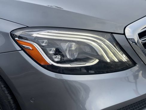 Used 2018 Mercedes-Benz S 560 4MATIC Sedan image 2