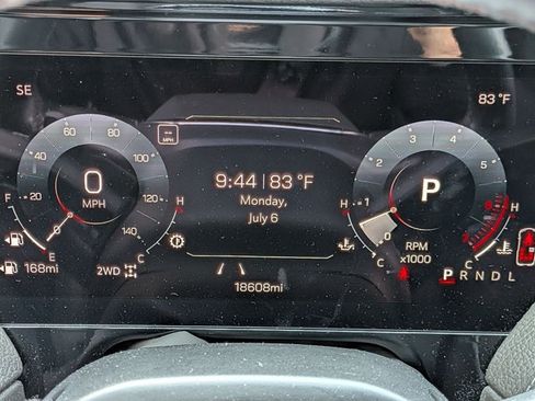 Used 2025 GMC Yukon XL Denali w/ Sun & Power Step Package AWD/4WD image 12