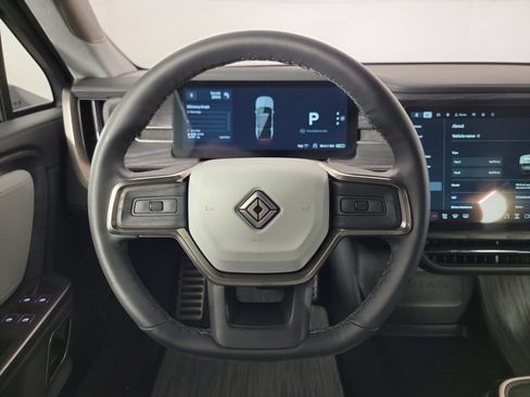 Used 2024 Rivian R1S Adventure AWD/4WD image 28