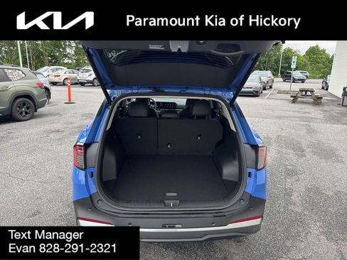 Used 2026 Kia Sportage EX FWD image 10