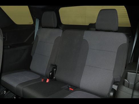 Used 2023 Chevrolet Traverse LT w/ Midnight/Sport Edition image 30