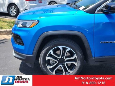 Used 2024 Jeep Compass Limited AWD/4WD image 8
