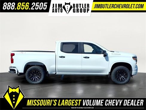 New 2025 Chevrolet Silverado 1500 Custom image 4