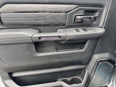 New 2026 RAM 2500 Limited image 10