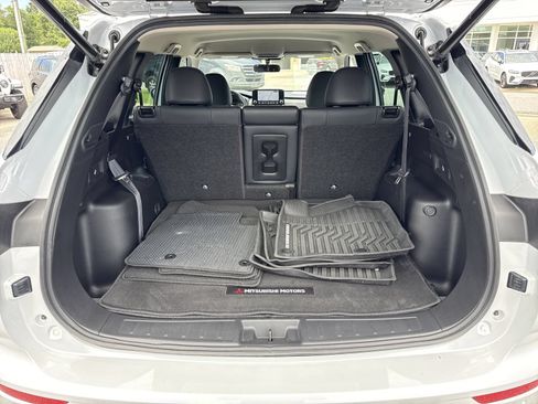 Used 2023 Mitsubishi Outlander SE AWD/4WD image 35