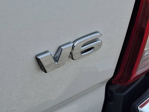 Used 2023 Toyota Tacoma SR5 AWD/4WD image 4