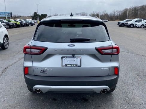 Used 2024 Ford Escape Platinum image 4