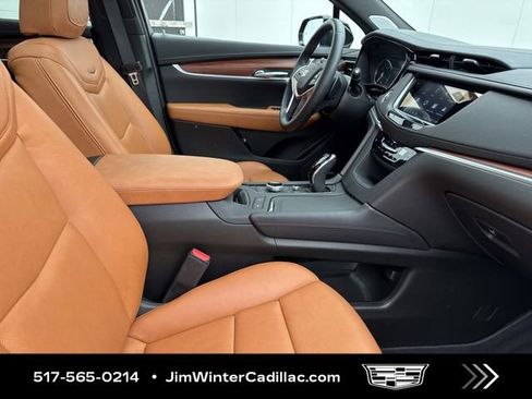 Certified 2025 Cadillac XT5 Premium Luxury image 18