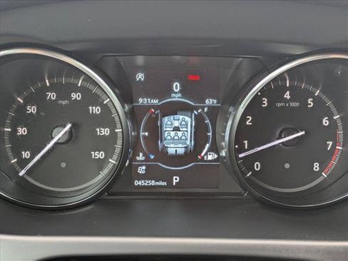 Used 2019 Land Rover Discovery Sport SE AWD/4WD image 11