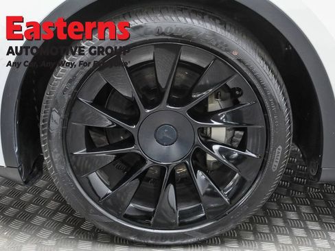 Used 2020 Tesla Model Y Performance image 31