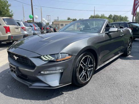 Used 2018 Ford Mustang Premium w/ Equipment Group 201A image 3