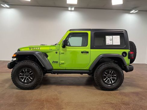 Used 2025 Jeep Wrangler Sport AWD/4WD image 25