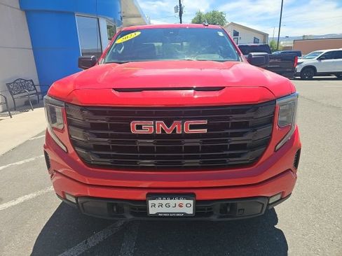 Used 2023 GMC Sierra 1500 Elevation w/ Preferred Package AWD/4WD image 3