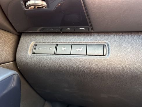 New 2026 Nissan Pathfinder SV image 31