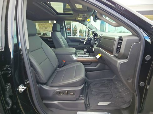 New 2026 GMC Sierra 1500 SLT w/ SLT Premium Plus Package image 24