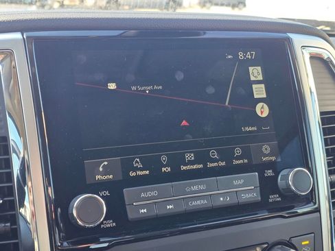 Used 2021 Nissan Titan SV w/ SV Convenience Package image 17