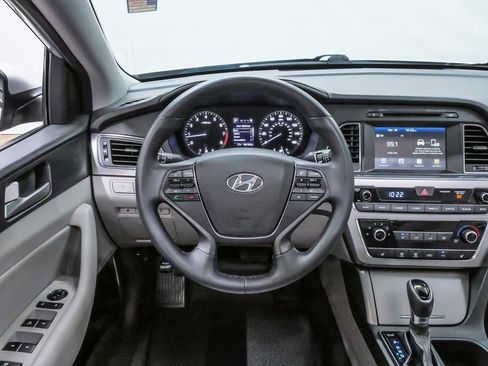 Used 2017 Hyundai Sonata Sport w/ Value Edition Package 02 image 20