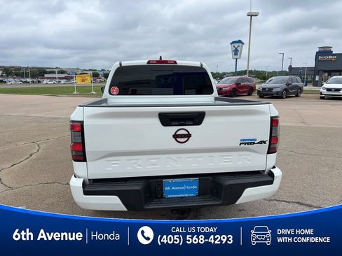 Used 2023 Nissan Frontier PRO-4X w/ Tow Package AWD/4WD image 6
