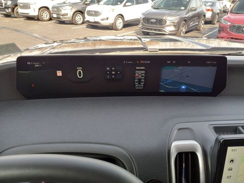Used 2025 Ford Expedition Active AWD/4WD image 20