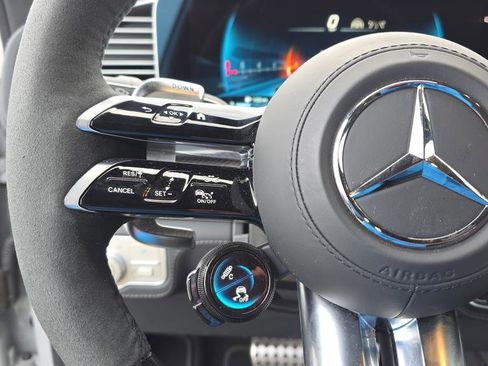 Used 2025 Mercedes-Benz GLS 63 AMG 4MATIC image 35