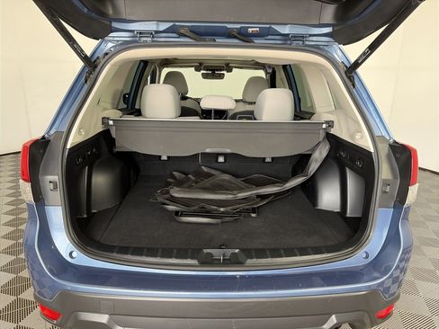 Used 2020 Subaru Forester Premium AWD/4WD image 14