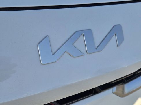 Used 2024 Kia Forte GT-Line w/ GT-Line Premium Package image 5