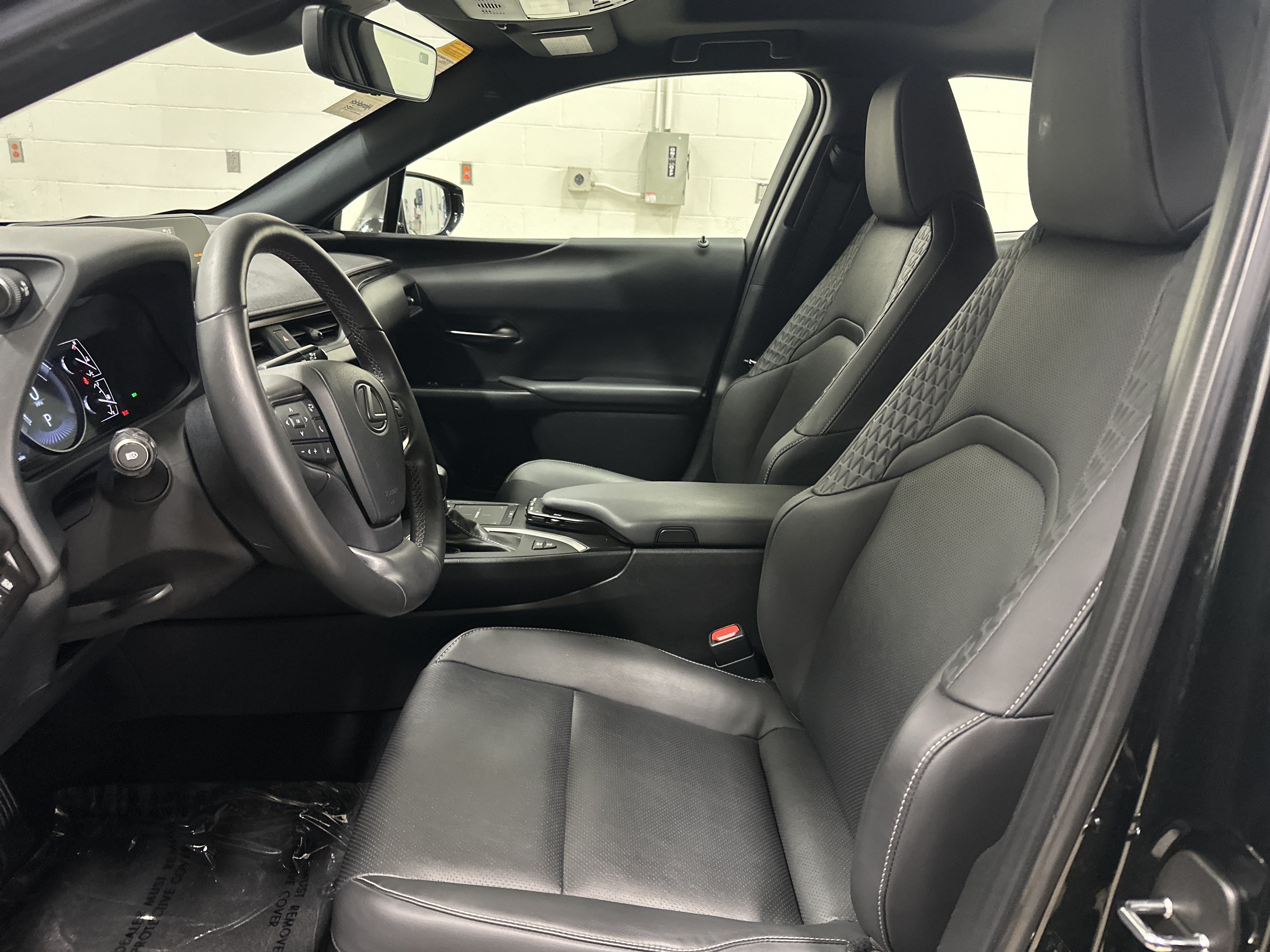 Used 2022 Lexus UX 250h w/ Premium Package AWD/4WD image 16