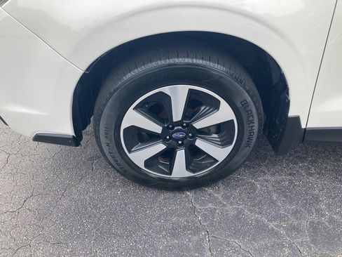 Used 2018 Subaru Forester 2.5i Premium w/ All-Weather Package image 24