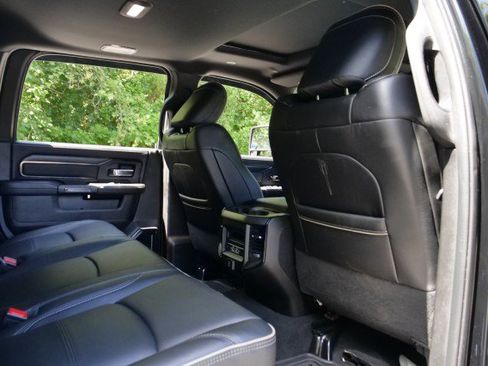 Used 2024 RAM 3500 Limited AWD/4WD image 31