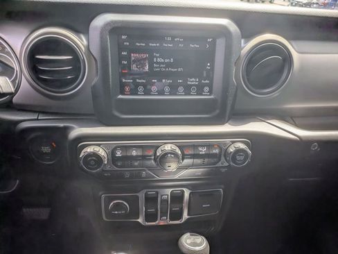 Used 2022 Jeep Wrangler Unlimited Sport AWD/4WD image 16