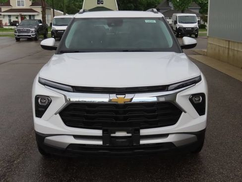 Certified 2024 Chevrolet TrailBlazer LT AWD/4WD image 9