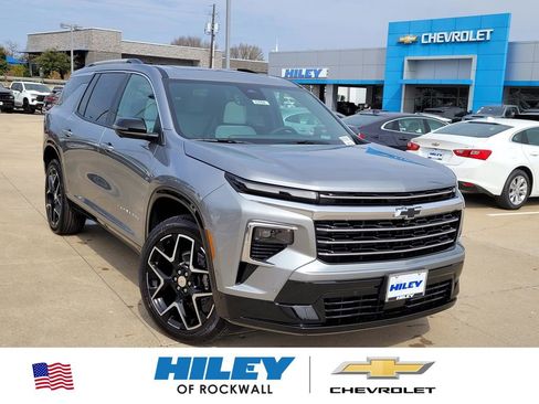 New 2026 Chevrolet Traverse High Country image 1